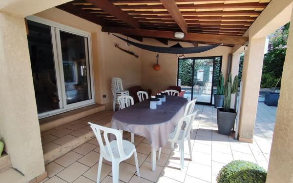 Maison à vendre    5 pièces •  Marseillan