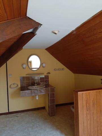 MAISON INDIVIDUELLE DANS UN ÉCRIN DE VERDURE