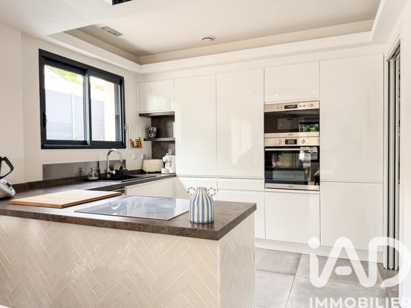 Maison à vendre 4 pièces 88 m² Sanary-sur-Mer