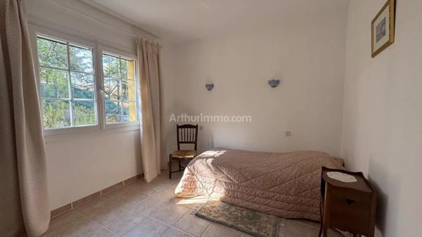 Vente                                                      Maison
                        
                     6 pièces                      218 m2                     à Vidauban