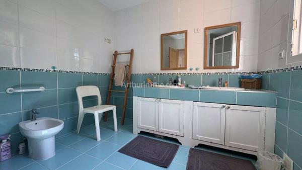 Vente                                                      Maison
                        
                     6 pièces                      218 m2                     à Vidauban
