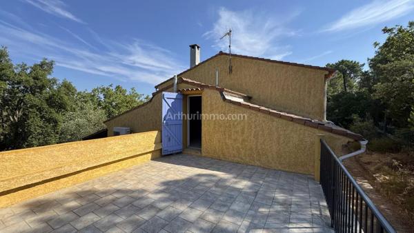 Vente                                                      Maison
                        
                     6 pièces                      218 m2                     à Vidauban