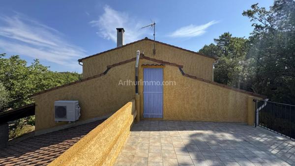 Vente                                                      Maison
                        
                     6 pièces                      218 m2                     à Vidauban