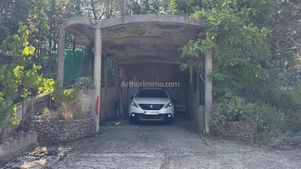 Vente                                                      Maison
                        
                     6 pièces                      218 m2                     à Vidauban