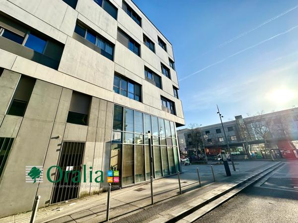 Parking · Location Bordeaux (33800)