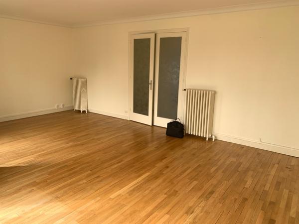 Chamalières, Appartement de 82 m 2 de 880 € CC