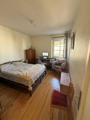 Chamalières, Appartement de 82 m 2 de 880 € CC