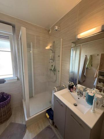 Chamalières, Appartement de 82 m 2 de 880 € CC