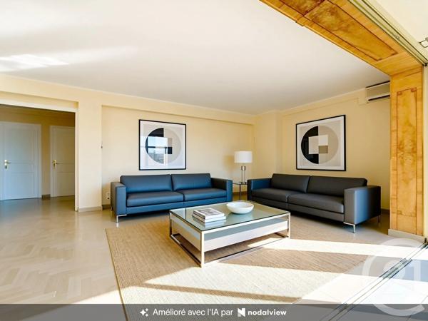 Appartement F4 à vendre  4 pièces - 110 m 2   MARSEILLE  - 13008