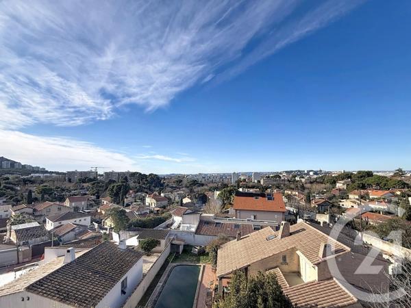 Appartement F4 à vendre  4 pièces - 110 m 2   MARSEILLE  - 13008