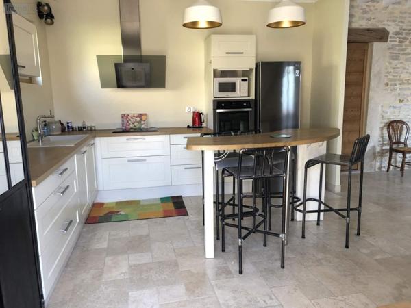 Maison à louer à Boyer en Saône-et-Loire (71700), ref : 008/2377