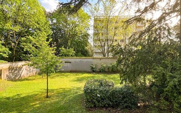 Appartement à vendre    4 pièces • 101 m2 Écully