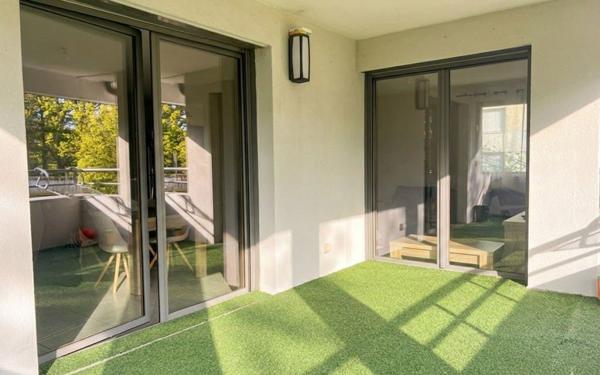 Appartement à vendre    4 pièces • 101 m2 Écully