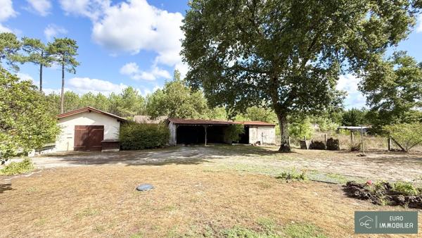 TRENSACQ - MAISON DES ANNÉES 70 - 120M2 - 4 CHAMBRES 1100M2 TERRAIN - GARAGES - LANDES (40) - NOUVELLE AQUITAINE