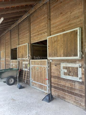 Propriete equestre de 158,44 m²