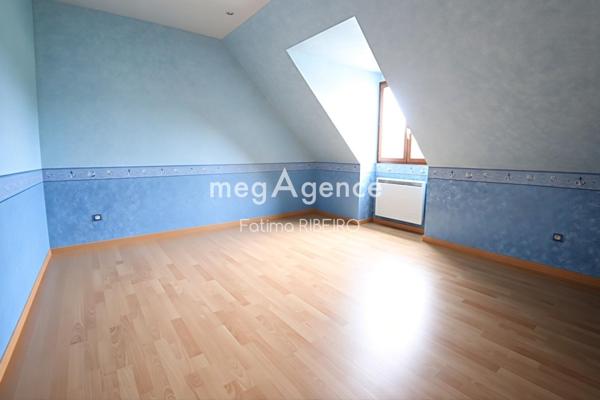 Maison à Rozay-en-Brie, 77540 - 6 pièces 120m²