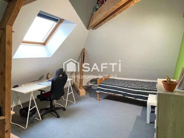 Grande maison familiale, 6 chambres, jardin, garage.