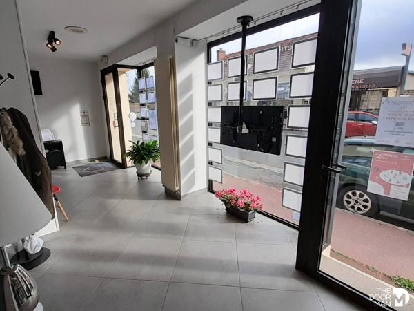 Locaux commerciaux - Vendu - 62 m² - LE PERRAY-EN-YVELINES | The Door Man