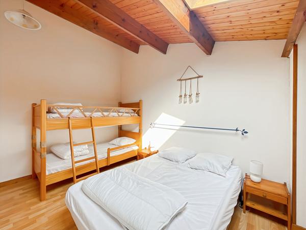 Appartement Type 2 alcôve en duplex proche mer