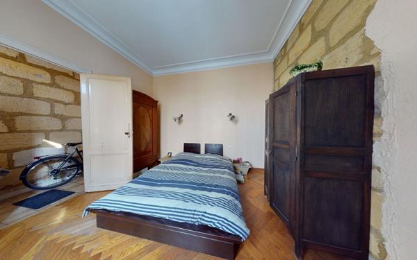 Maison à vendre    3 pièces •  Bordeaux