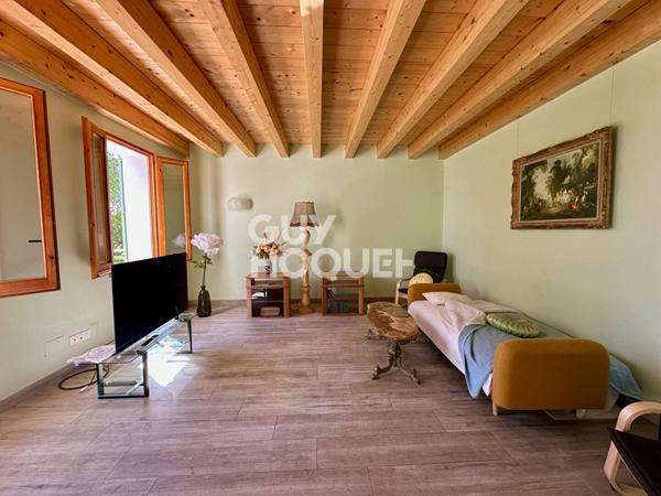 Grisolles Propriété de 200 m2 sur 3 hectares