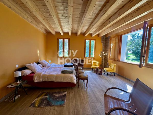 Grisolles Propriété de 200 m2 sur 3 hectares