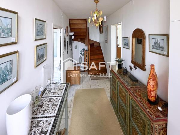 Belle maison de ville en pierre – 6 pièces avec jardin clos et arboré de 858 m².