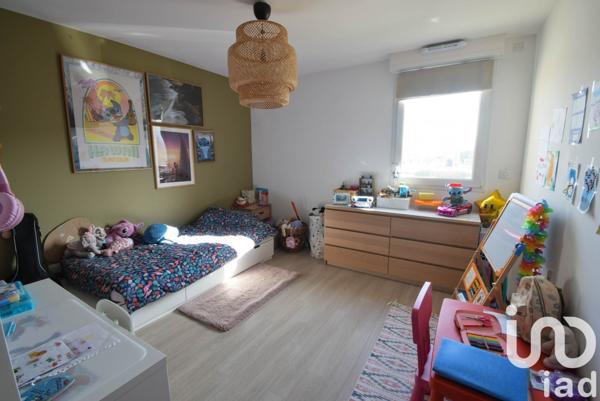 Appartement 4 pièces de 72 m² à Saint-Armel (35230)