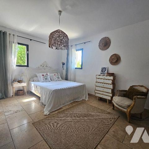 Éveillez vos sens dans cette splendide villa, petit coin de paradis typiquement provençal !