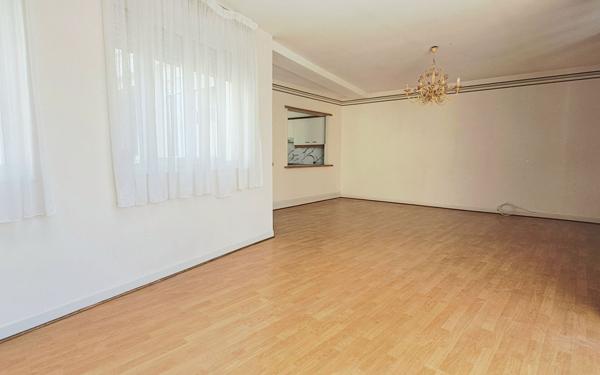 Appartement à louer    4 pièces • 99 m2 Saint-Quentin