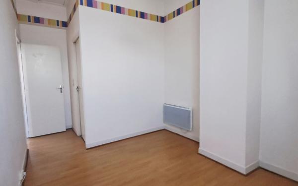 Appartement à louer    4 pièces • 99 m2 Saint-Quentin