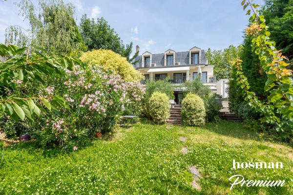 Coup de coeur - Maison partagée 6 pièces de 220m² carrez - 326m2 au total - terrasses, jardin, dépendance, parkings, sauna - Quai du Barrage, Joinville-le-Pont