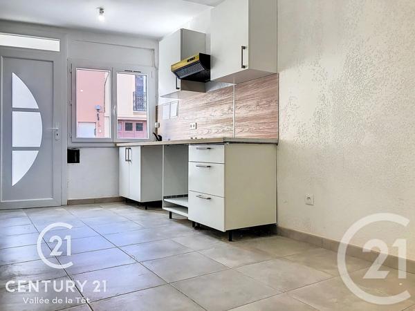 Maison à vendre  3 pièces - 49 m 2   TOULOUGES  - 66