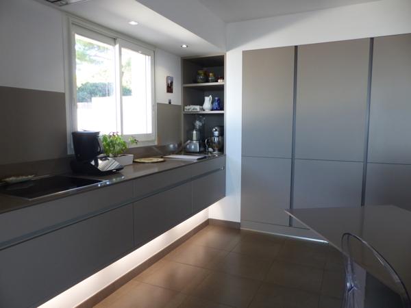 Charmante villa de 137 m² de plain pied Agosta Plage belle vue mer. Albitreccia (20128)