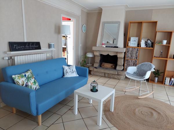 Maison
         9 pièces
        - 155 m² Exclusivité 390 000 € *