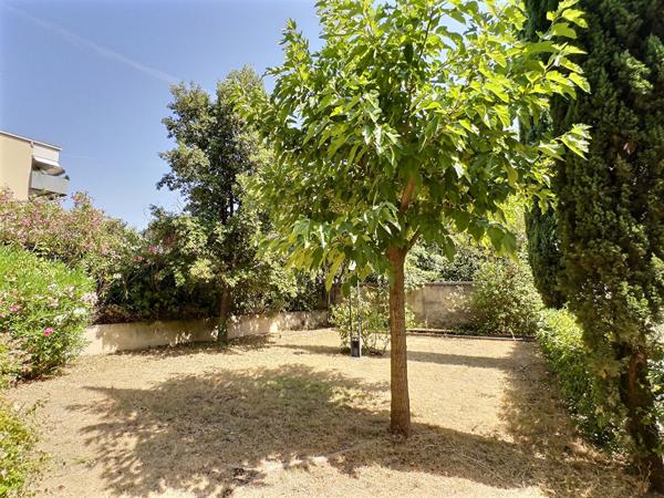 Appartement T3 - St Barnabé centre - 13012 - Rez de chaussée - jardin