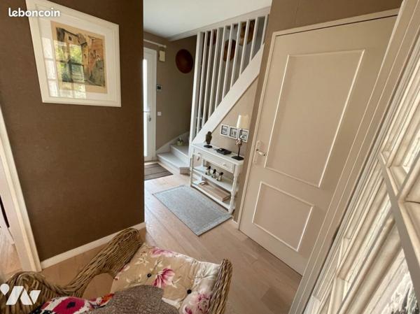 Pavillon très confortable et proche de toutes les commodités.