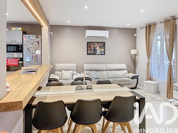 Maison à vendre 5 pièces 108 m² Dangé-Saint-Romain