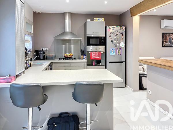 Maison à vendre 5 pièces 108 m² Dangé-Saint-Romain