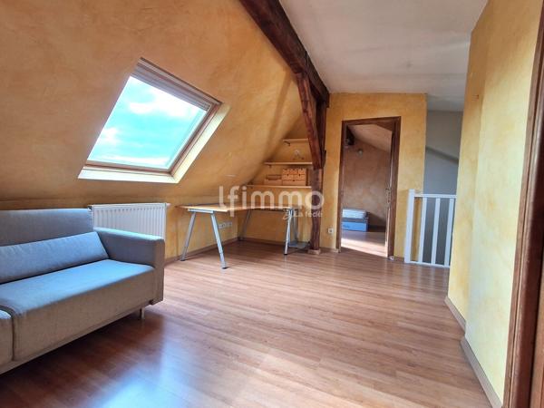 Duplex 119m² Carrez-142m² au sol dernier étage cave garage