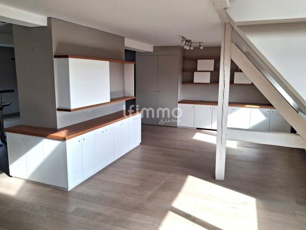 Duplex 119m² Carrez-142m² au sol dernier étage cave garage