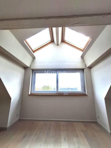 Duplex 119m² Carrez-142m² au sol dernier étage cave garage