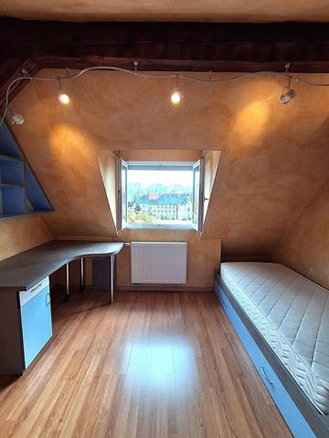 Duplex 119m² Carrez-142m² au sol dernier étage cave garage