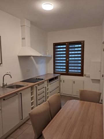 T2 très bien agencé dans rue calme en plein centre ville