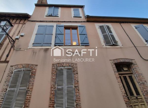 Immeuble ancien plein cœur de Joigny