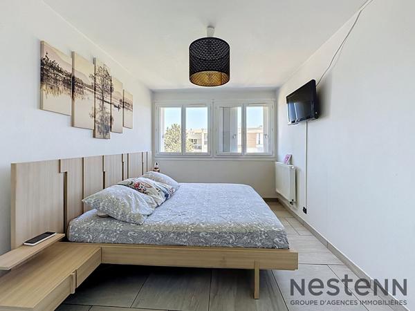 Appartement rénové T4 dernier étage avec loggia balcon et cave Gardanne