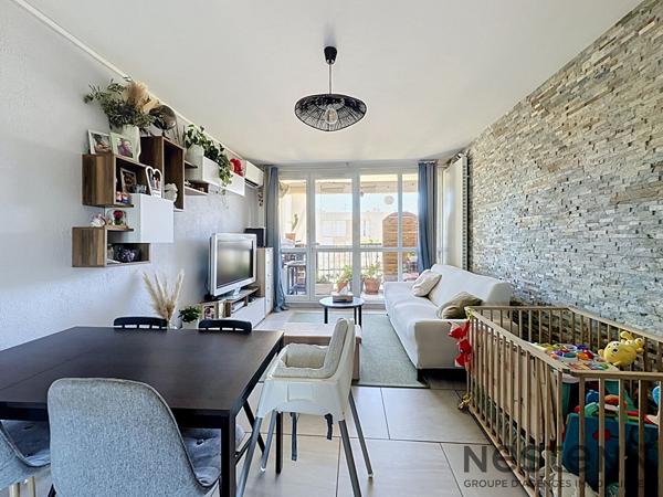 Appartement rénové T4 dernier étage avec loggia balcon et cave Gardanne