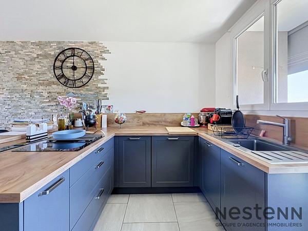 Appartement rénové T4 dernier étage avec loggia balcon et cave Gardanne