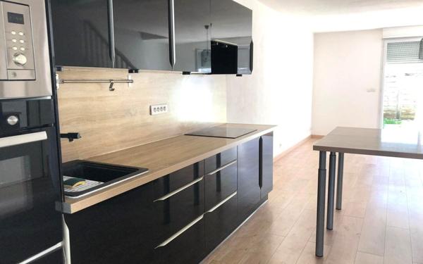 Maison à louer    3 pièces •  Trélissac