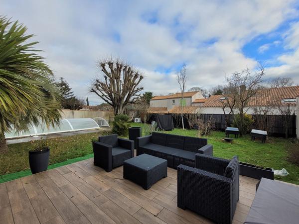 Proche La Rochelle - Maison familiale avec jardin, piscine et véranda